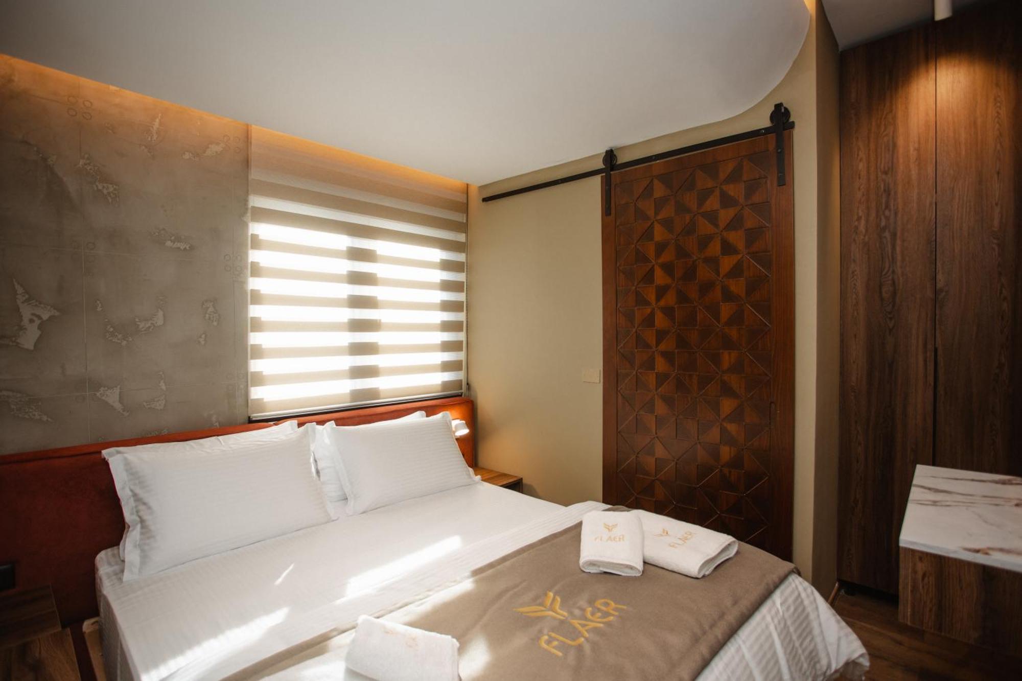 Hotel Flaer Shkoder Exterior photo